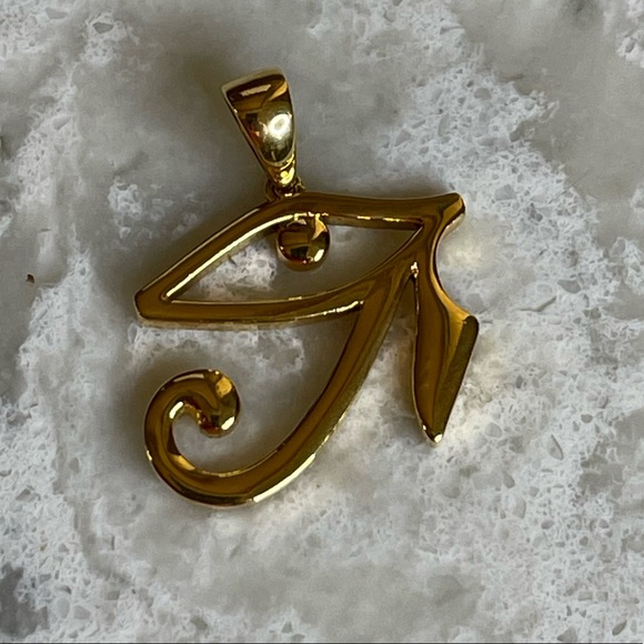 Other - 18K Gold Plated Eye of Horus Pendant